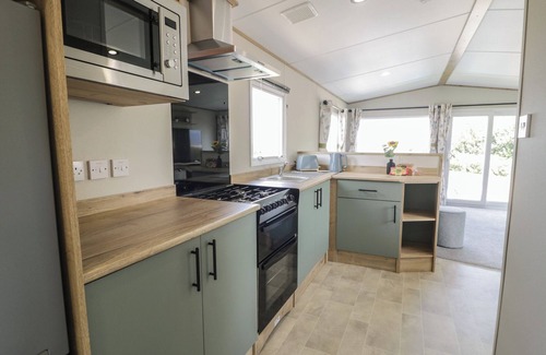 Llwyngwril Cottage | 8 PUFFIN WAY, family friendly, country holiday cottage in Llwyngwril