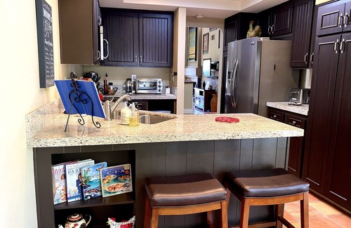 La Quinta Condo | 8 Steps to Resort! 92 All 5* Reviews/Remodel 2 Masters/2 Patios/31 Day Min.
