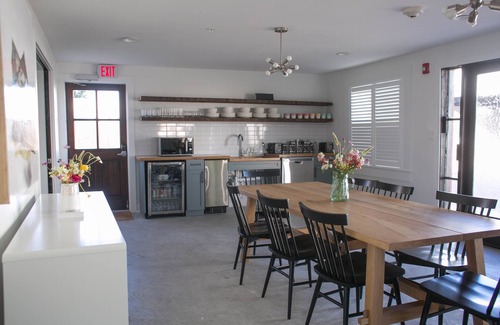 Tulane - Gravier Bed & Breakfast | 8-Suite Guesthouse Sleep 32! - Huge yard