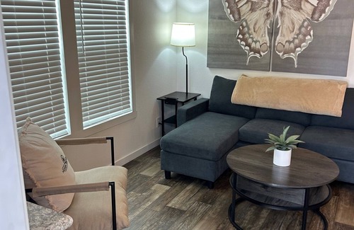 Honey Grove Cabin | 803 Charming cabin with WiFi and AC in serene Honey Grove