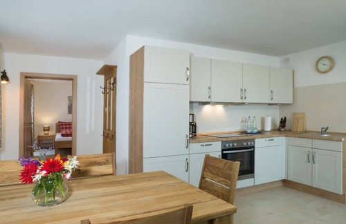 Sonnen Apartment | 80qm Familienferienwohnung mit drei seperaten Schlafzimmern - Frühstückskorb inkl.