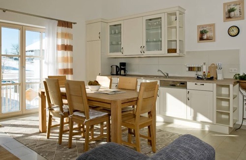 Sonnen Apartment | 80qm Familienferienwohnung mit drei seperaten Schlafzimmern - Frühstückskorb inkl.