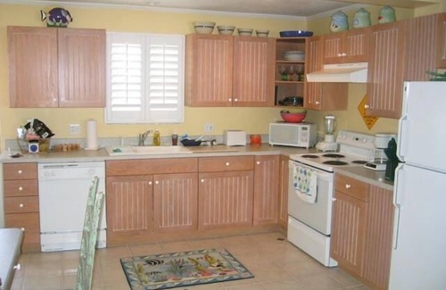 Boardwalk House | 815NA Adorable North Beach Beachfront Home
