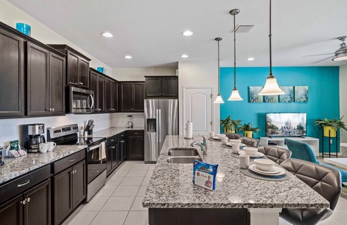 Four Corners Cottage | 8918 Sydney Avenue