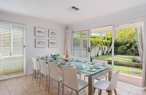 Salamander Bay House | 8a Foreshore Drive Ducted Air and Boat Parking