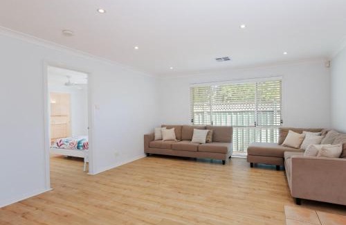 Salamander Bay House | 8a Foreshore Drive Ducted Air and Boat Parking