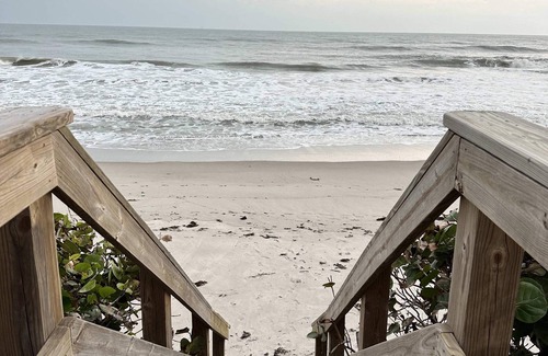 Melbourne Beach House | 8B/7BAMelbourneBDock&Beach✦Sleeps 19✦PoolHeat✦BBQ