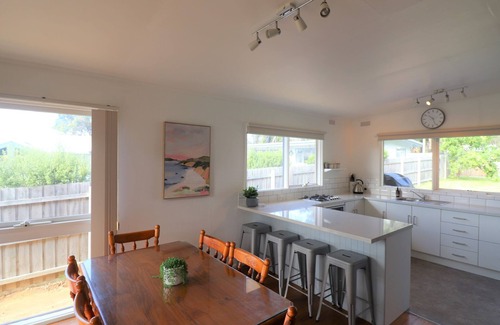 Mallacoota House | 9 Bastion Point Road