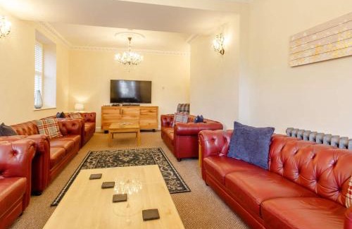 Buxton House | 9 Bed in Buxton 57932