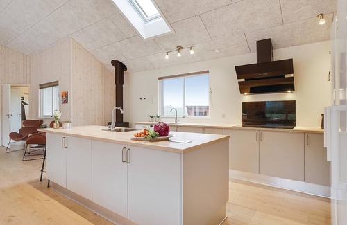 Spøttrup House | 9 bedroom beautiful home in Spøttrup