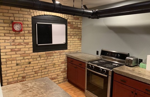 Summit Hill House | 9 Bedroom Historic Summit Mansion With Pool And Hot Tub