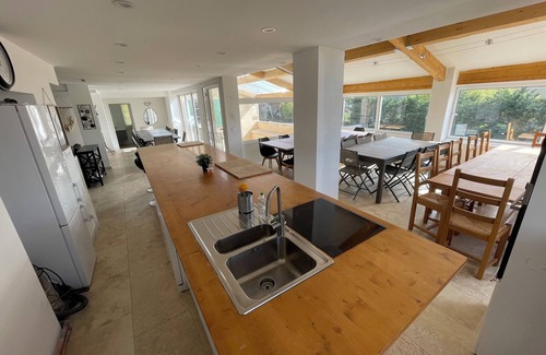 Rosieres House | 9-bedroom house in charming Rosières with AC, fitness room, WiFi