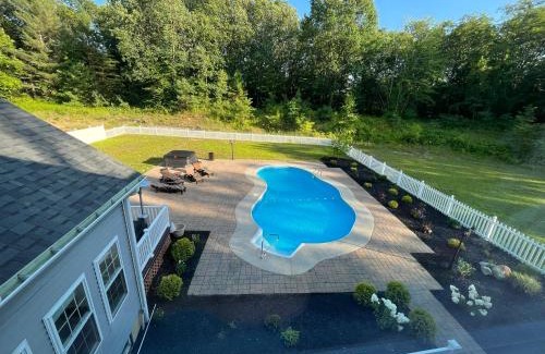 Saratoga Springs House | 9 Bedroom Saratoga Home With In-Ground Heated Pool, HotTub, Firepit, Gourmet Kitchen, Private Office Space On 10 Acres