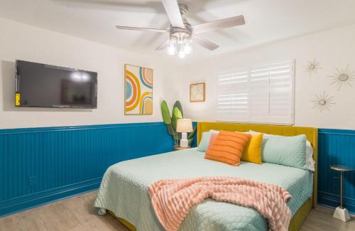 Carter Norwood House | 9 Beds Beach Gameroom Cowboy Pool Mini Golf