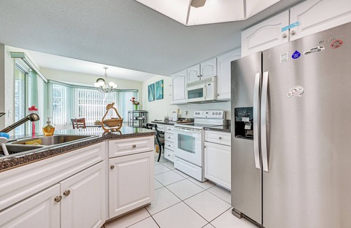 Deep Creek House | 9 Mi to Beach: Punta Gorda Home w/Screened Lanai