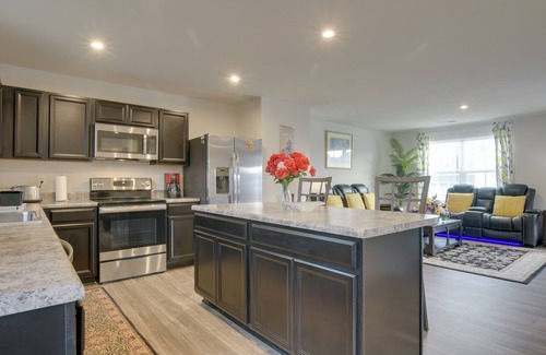 Durham House | 9 Mi to Duke University: Spacious Home w/Yard!