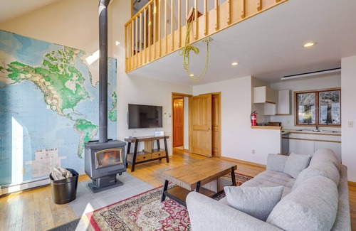 Juneau House | 9 Mi to Mendenhall Glacier: Waterfront Juneau Home