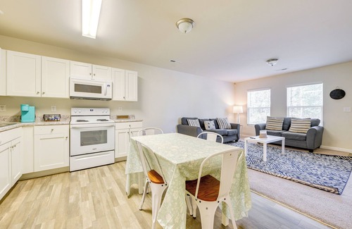 Sunset Beach House | 9 Mi to Shore: Family-Friendly Sunset Beach Home
