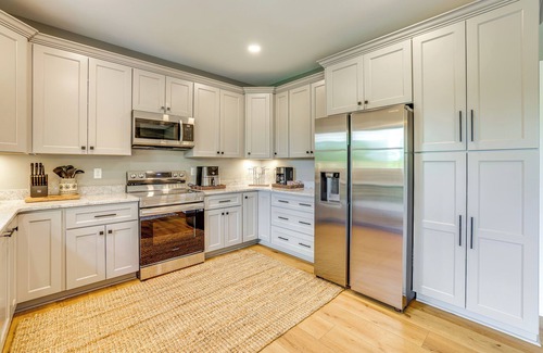 Smith Mountain Lake House | 9 Mi to Smith Mountain Lake: Getaway in Moneta!