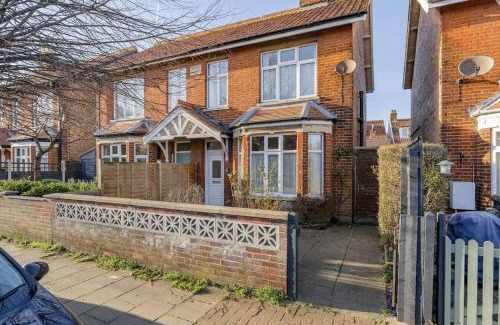 Sheringham House | 9 Morris Street