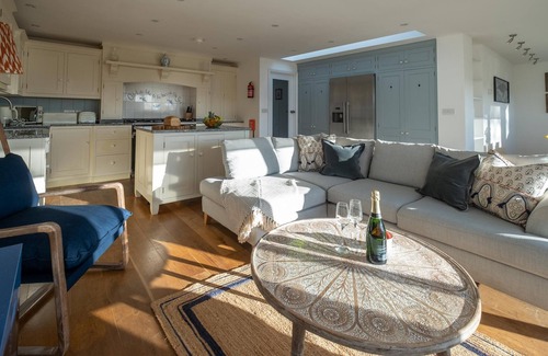 Thorpeness Cottage | 9 Uplands - sleeps 7 guests in 4 bedrooms