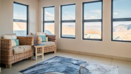 Dullstroom House | 910 Highland Gate Golf & Trout Estate