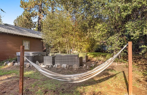 Pine Valley House | 94 m² House ∙ 2 bedrooms ∙ 4 guests