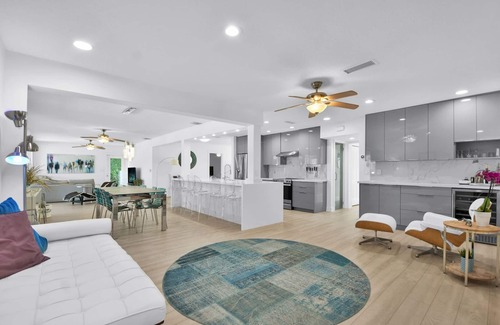 Delray Beach House | 943 Managed by Brampton Park