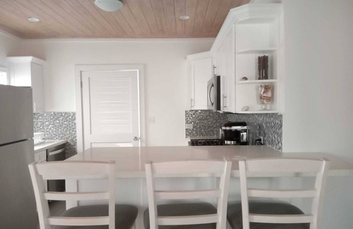 Steventon Villa | 960 Sq. ft Beach Front Villa located in Steventon, Exuma, Bahamas .