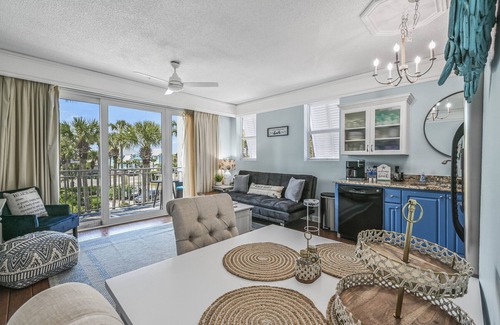 Gulf Place Condo | 97steps to our private beach access with a private beach ! WIFI Front Balcony