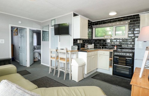 Chapel Saint Leonards Cottage | 98 Cherry Park