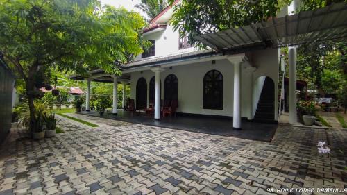 Dambulla House | 98 Home Lodge Dambulla