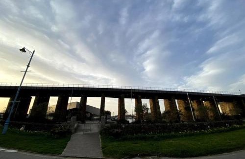 Hayle Apartment | 9A Viaduct Cottage - the cosiest bolthole in the SW!