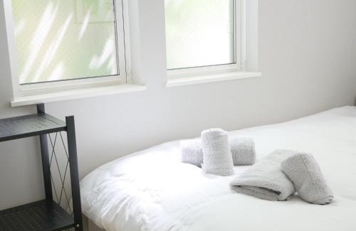 Chigasaki Apartment | 9STAY Tsujido