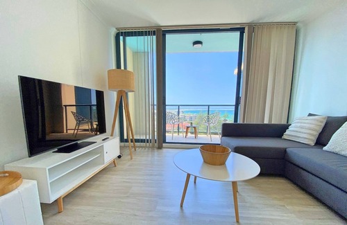 Cronulla Apartment | 9TH FLOOR, FULLY FURNISHED, OCEAN VIEW APARTMENT