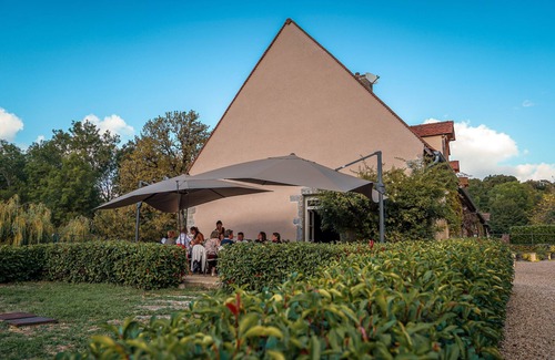 Saint-Sernin-du-Plain House | A 17th century luxury Manor