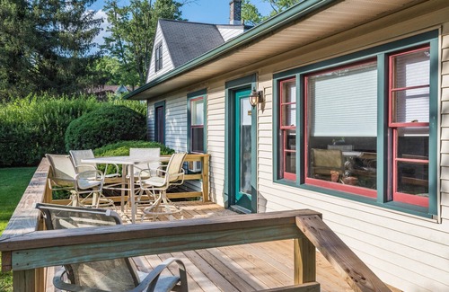 Barry County House | A 2BR House in the heart of Nashville