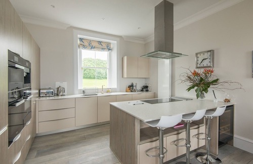 North Berwick House | A 4-bedroom luxury holiday home with enchanting sea views across Milsey Bay Beach