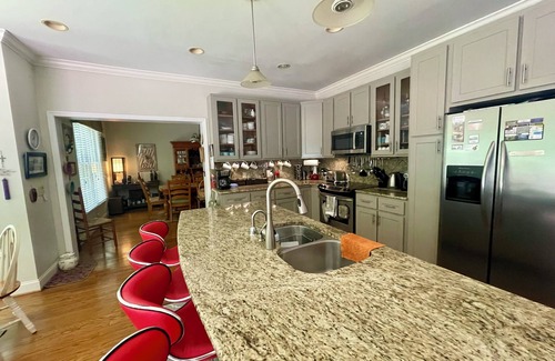 Clifftops House | A 5 bedroom mountain retreat, ideal for couples, and families.