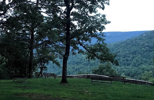 Clifftops House | A 5 bedroom mountain retreat, ideal for couples, and families.