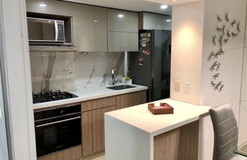 Cali Apartment | ¡A 5 Minutos DE UNI Autonoma, CC. Jardin Plaza! Apto Ideal Para Ocio o Trabajo