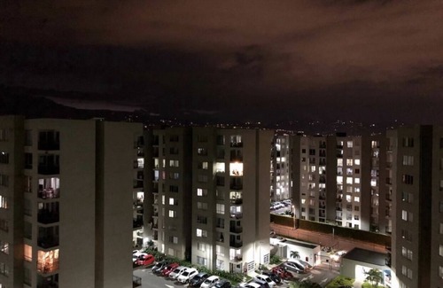 Cali Apartment | ¡A 5 Minutos DE UNI Autonoma, CC. Jardin Plaza! Apto Ideal Para Ocio o Trabajo
