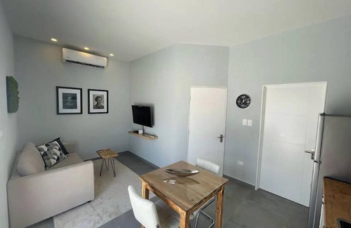 Washington House | A&B Apartment Aruba