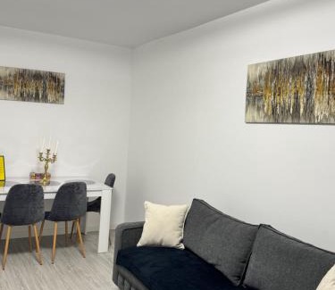 Ramnicu Valcea Apartment | A B V Central Apartament