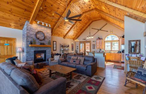 Boone House | A Bears Eye View