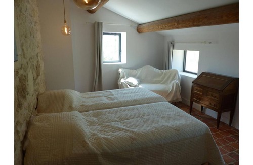 Maussane Other | A BEAUTIFUL TRADITIONAL STONE FARMHOUSE IN THE VILLAGES OF BOUCHES DU RHONE