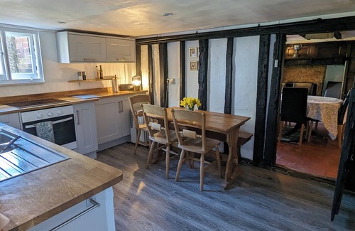 Mayfield Cottage | A beautiful 15th century country cottage near Mayfield with stunning views