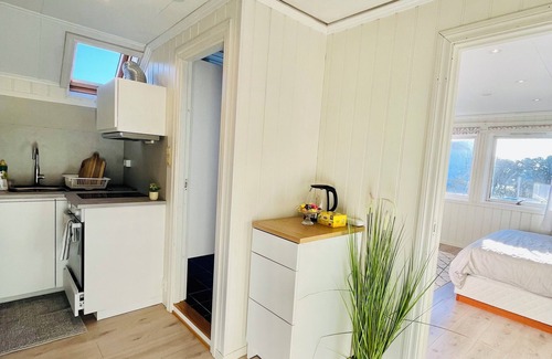 Laksevag Apartment | A beautiful 3-bedroom apartment with stunning views and free parking