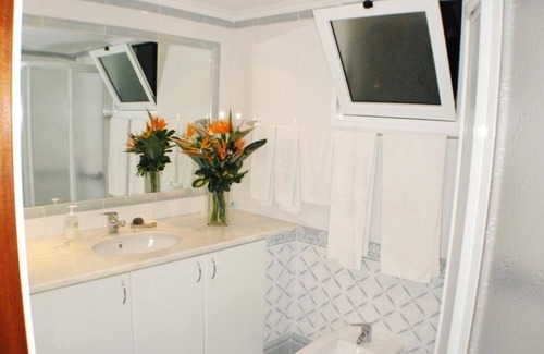 Canico House | A Beautiful Villa In A Subtropical Garden