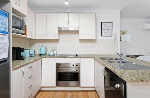 Nelson Bay Apartment | A bushland outlook with a short stroll to Shoal Bay Beach